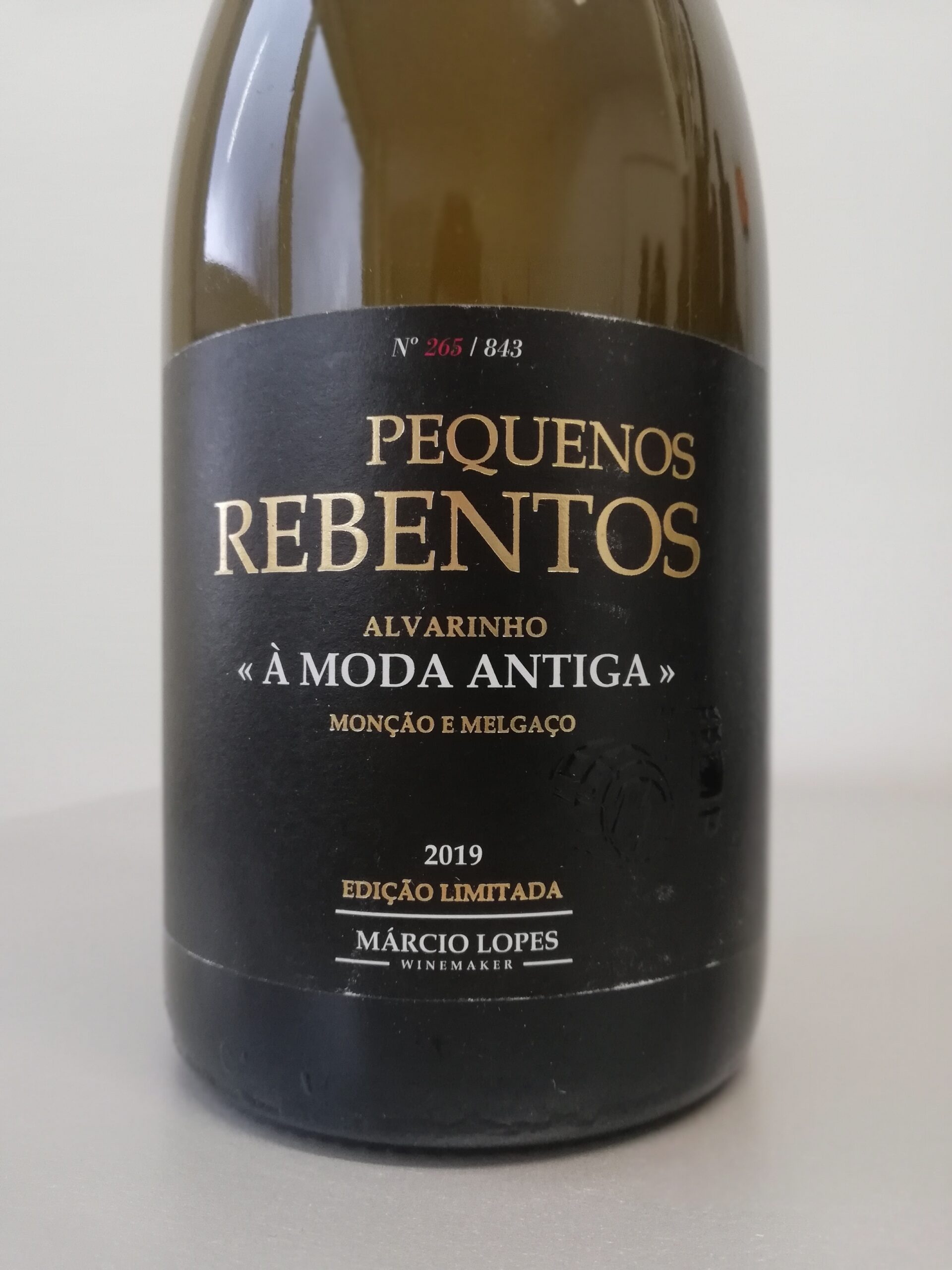 Pequenos Rebentos - Alvarinho A Moda Antiga 2019 Pequenos Rebentos - Alvarinho A Moda Antiga 2019